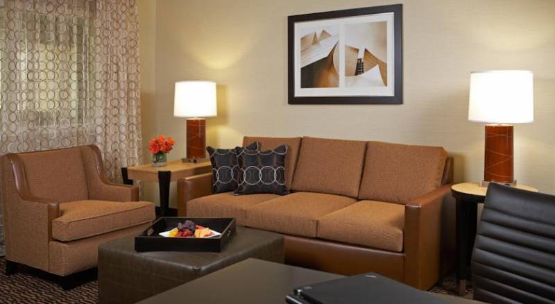 Embassy Suites Los Angeles - International Airport/North