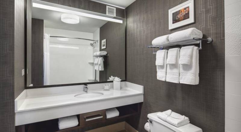 Fairfield Inn and Suites Chicago Downtown/ Magnificent Mile