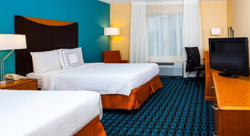 Fairfield Inn & Suites Dallas Market Center