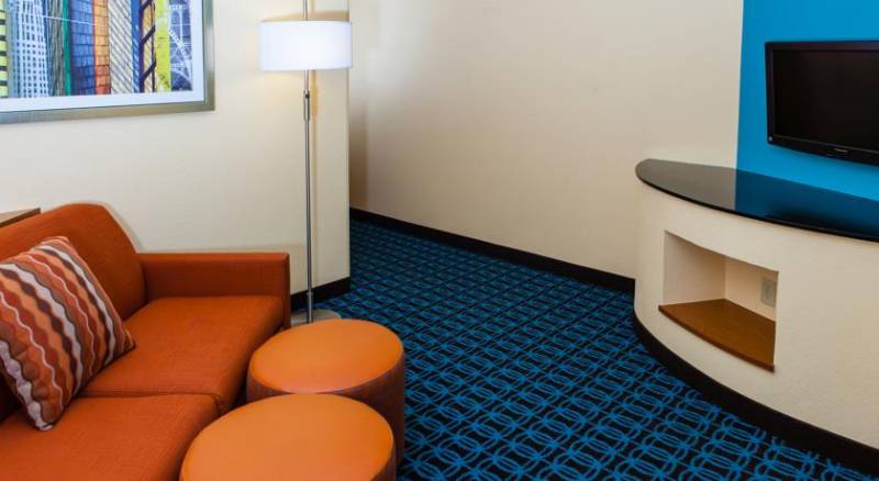 Fairfield Inn & Suites Dallas Market Center