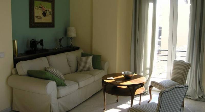 Garitsa bay Apartment