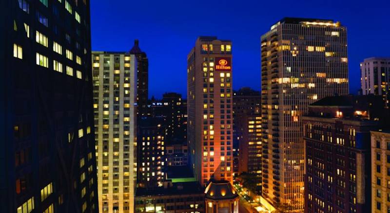 Hilton Suites Chicago/Magnificent Mile