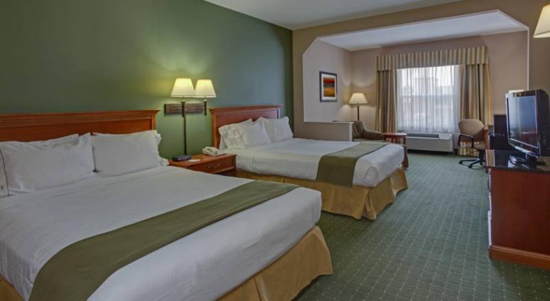 Holiday Inn Express & Suites Orlando International Airport