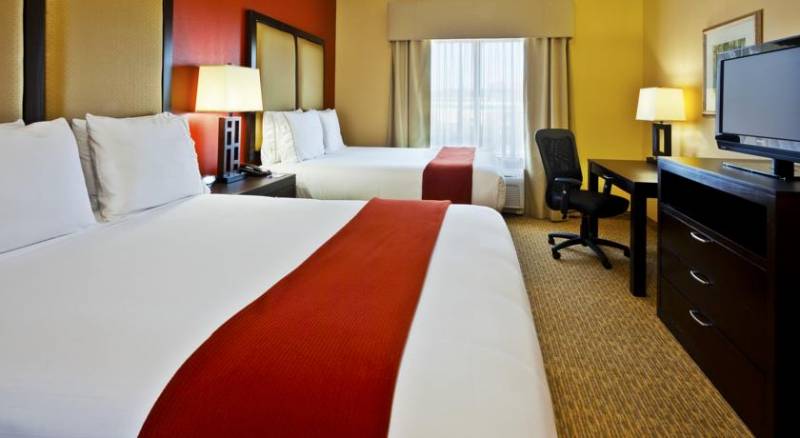 Holiday Inn Express Nashville-Opryland