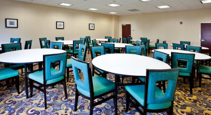 Holiday Inn Express Orlando-Ocoee East