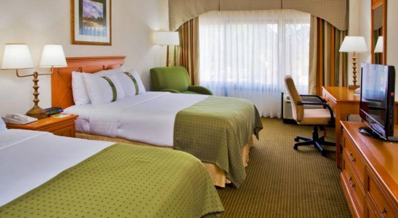 Holiday Inn Orlando International Airport