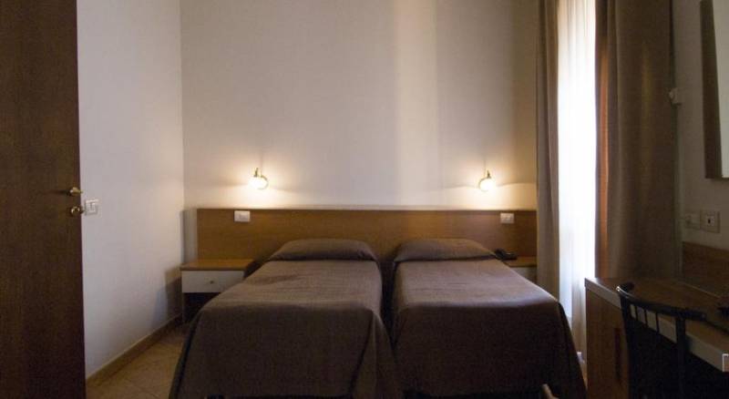 Hotel Ares Milano