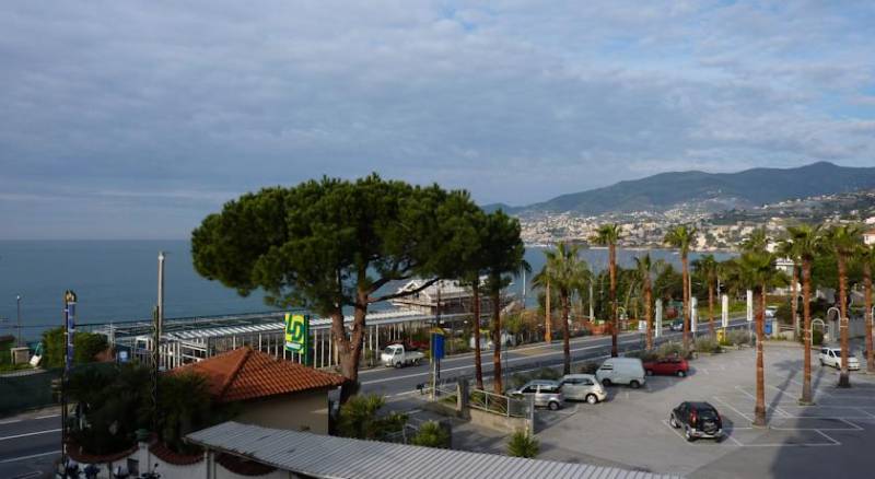 Hotel Ariston Al Mare