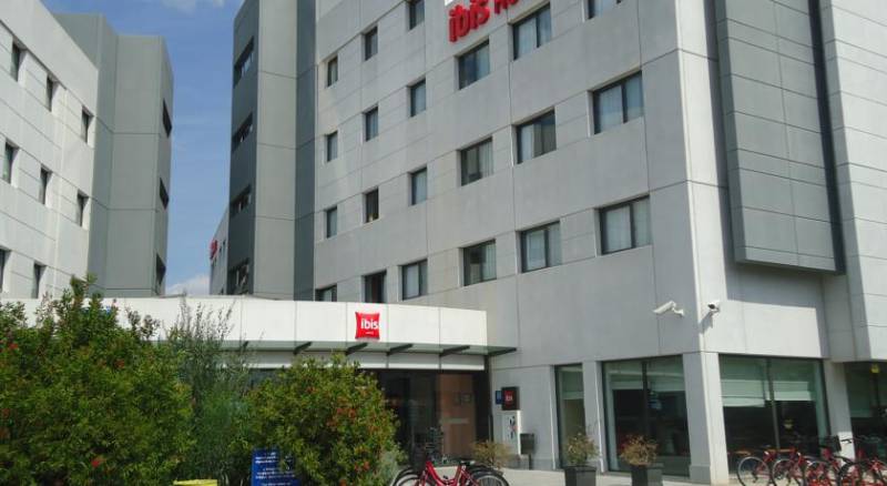 Ibis Girona