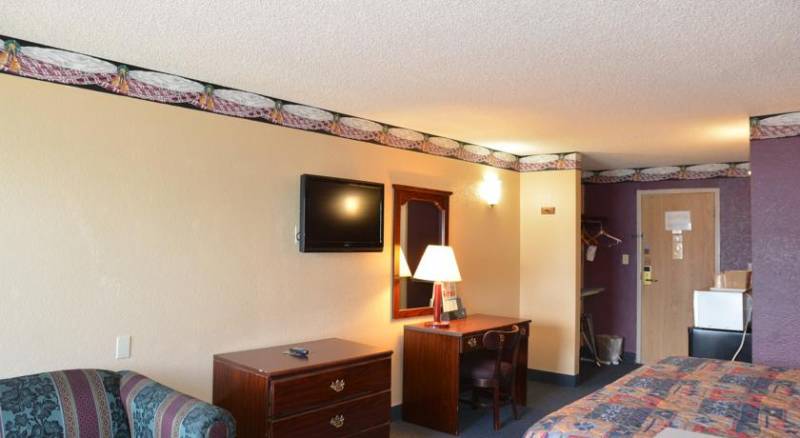 Lincoln Inn Express Hotel and Suites