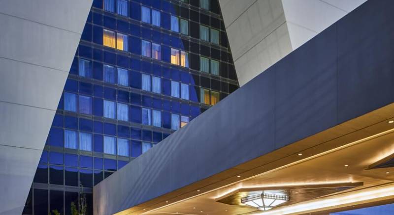 Renaissance Denver Stapleton Hotel, A Marriott Luxury & Lifestyle Hotel