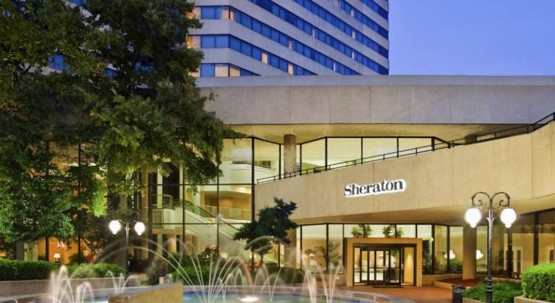 Sheraton Memphis Downtown