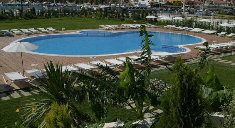 Sisus Hotel Cesme