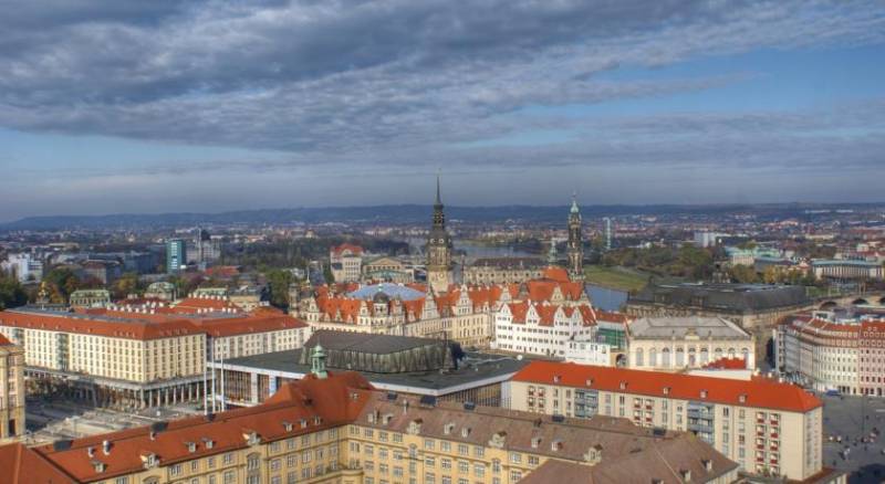 Star Inn Hotel Premium Dresden im Haus Altmarkt