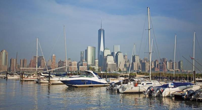 The Westin Jersey City Newport