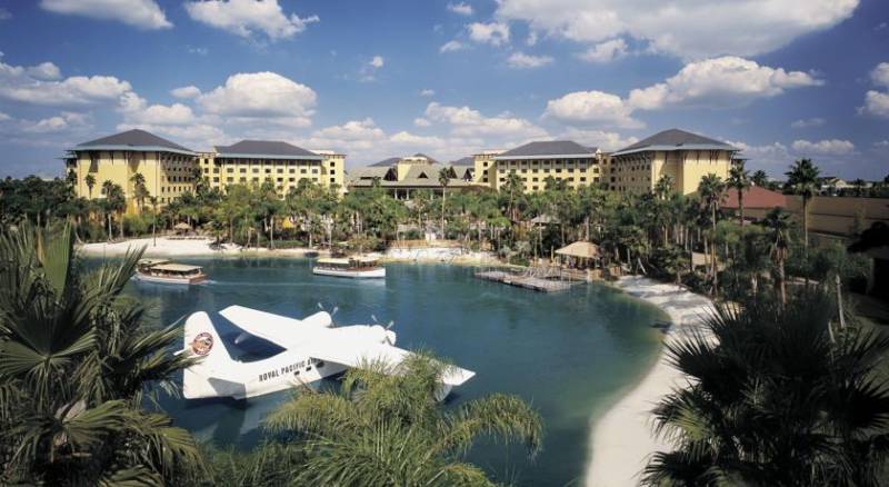 Universal's Loews Royal Pacific Resort