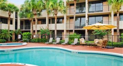 Travelodge Inn & Suites Orlando Airport