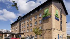 Holiday Inn Express Edinburgh Waterfront