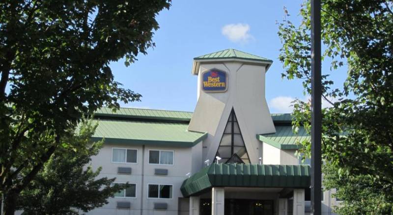 Best Western Inn at the Meadows