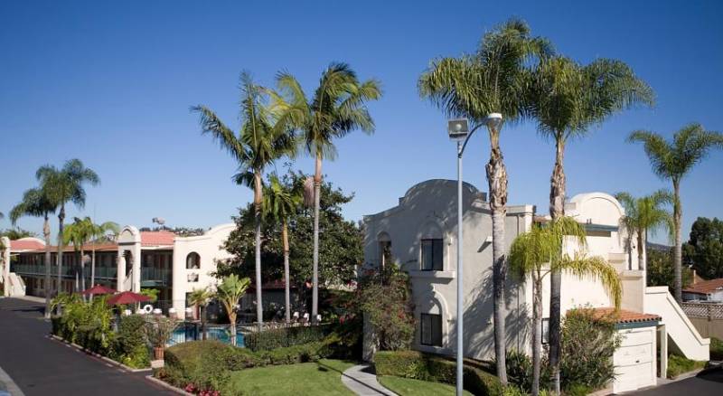 Best Western Lamplighter Inn & Suites at SDSU