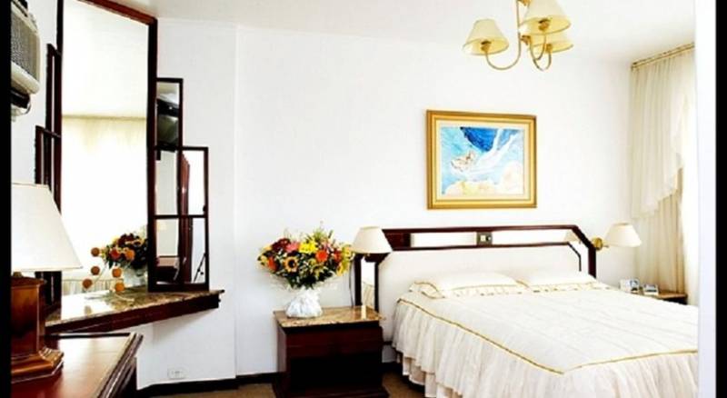 Caravelle Palace Hotel