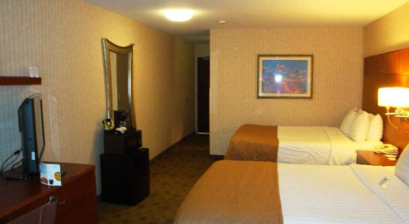 Clarion Hotel Portland Airport