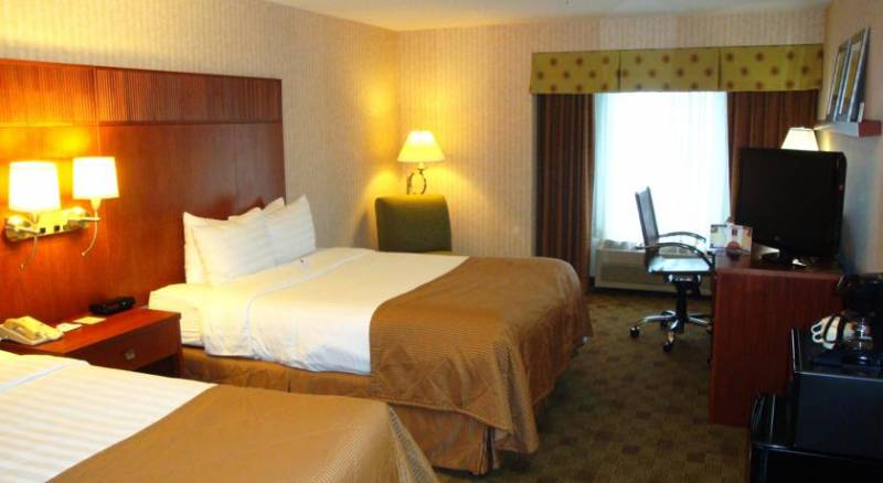 Clarion Hotel Portland Airport