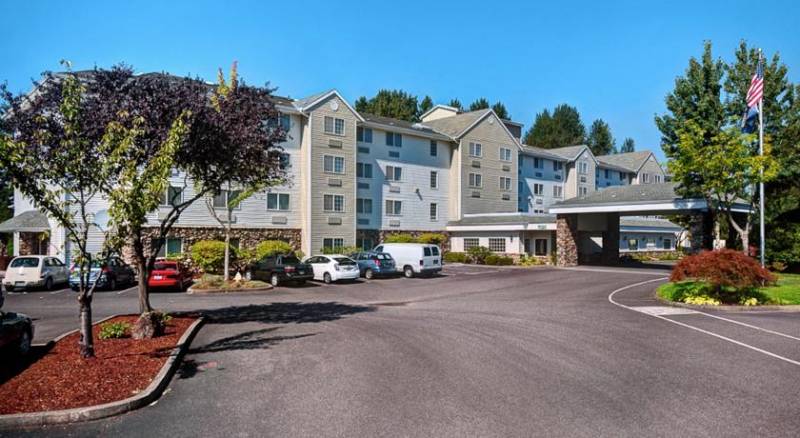 Country Inn & Suites Portland Airport