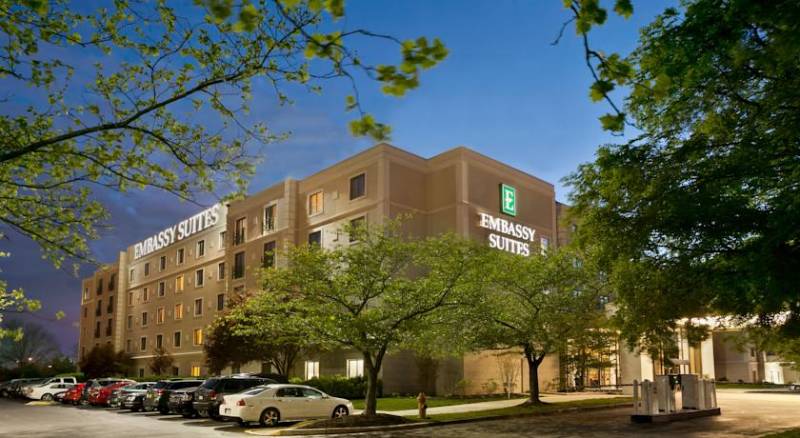 Embassy Suites Philadelphia - Airport