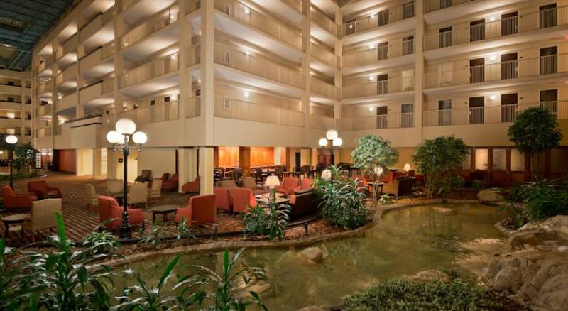 Embassy Suites Philadelphia - Airport