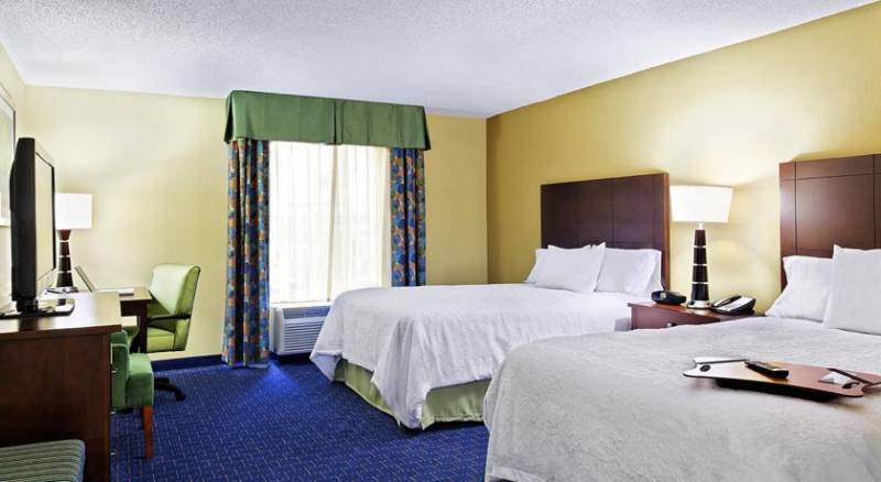 Hampton Inn & Suites Orlando Airport at Gateway Village