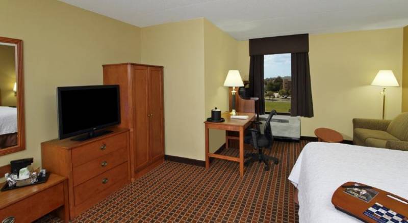 Hampton Inn Philadelphia-Airport