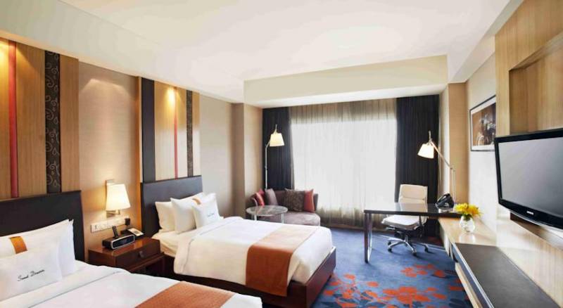 Holiday Inn New Delhi Mayur Vihar Noida