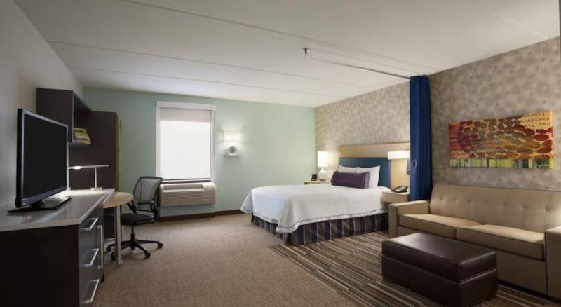 Home2 Suites by Hilton Philadelphia Convention Center