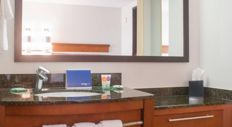 Hyatt Place Orlando Airport