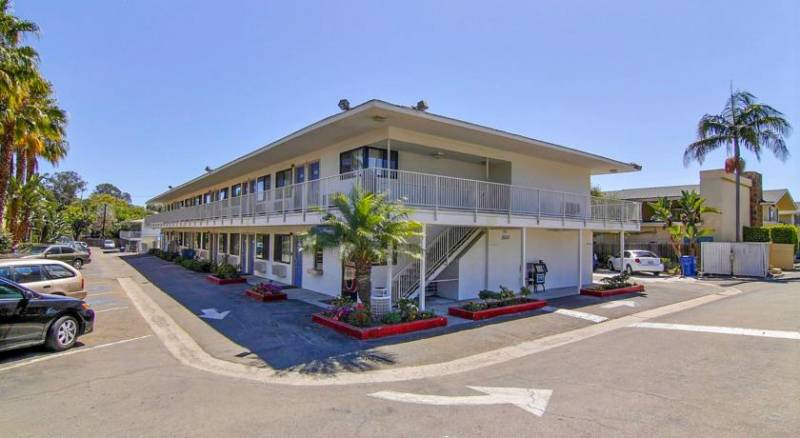 Motel 6 Santa Barbara-State