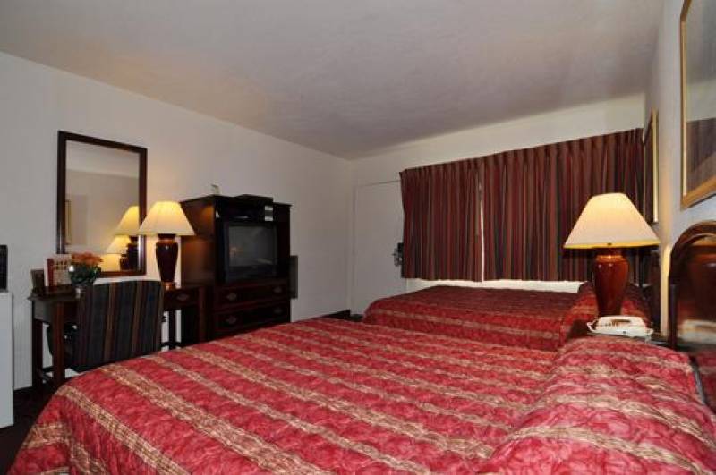 Presidio Inn & Suites