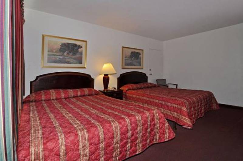 Presidio Inn & Suites