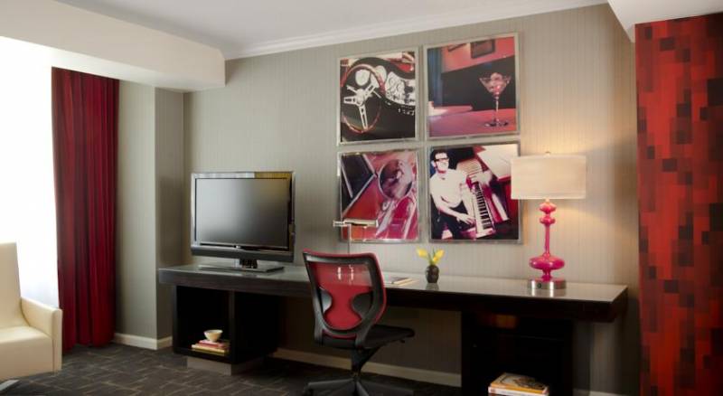 Rouge, a Kimpton Hotel