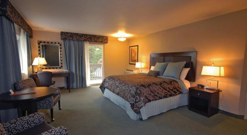 Shilo Inn Suites Hotel - Portland/Beaverton