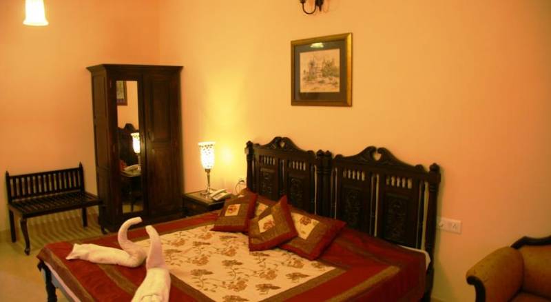 Suryaa Villa - A City Centre Hotel