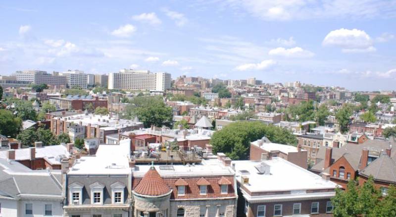 The Carlyle - Dupont Circle, a Kimpton Hotel