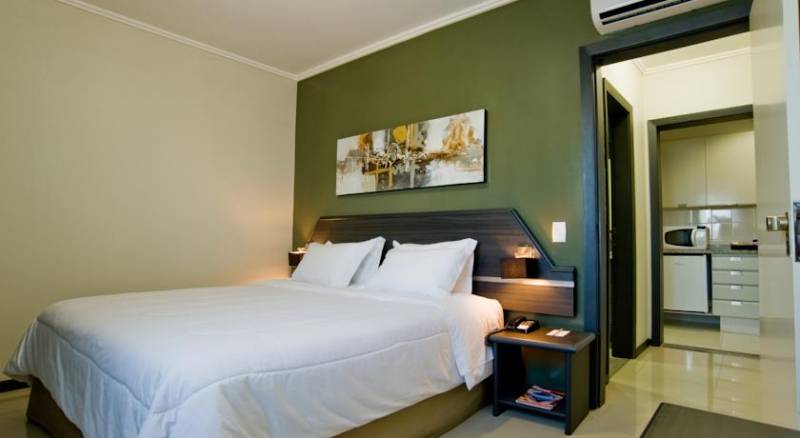 Wyndham Golden Foz Suites