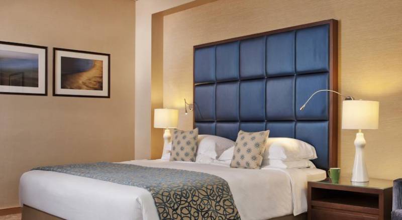 Al Ghurair Rayhaan by Rotana