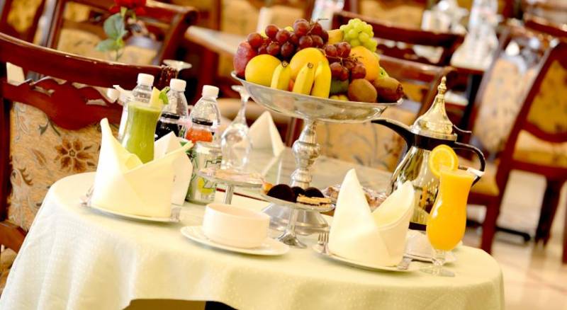 Al Safwah Royale Orchid Hotel