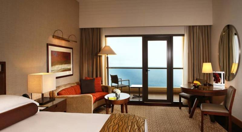 Amwaj Rotana, Jumeirah Beach - Dubai