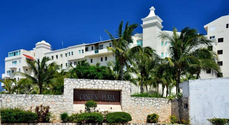 BSEA Cancun Plaza Hotel