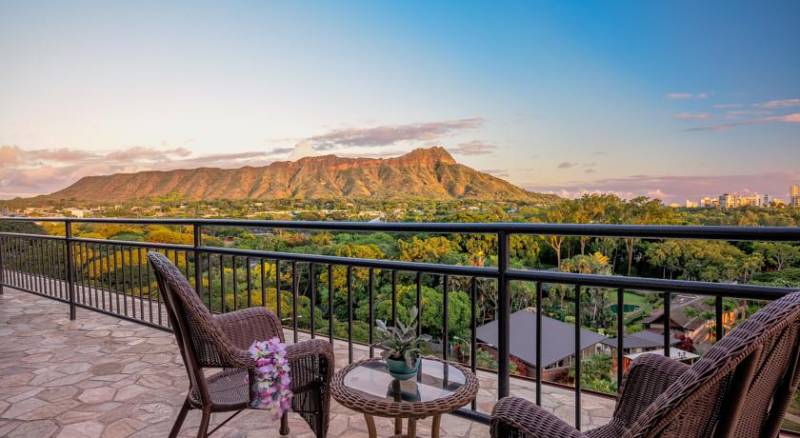 Castle Waikiki Grand Hotel