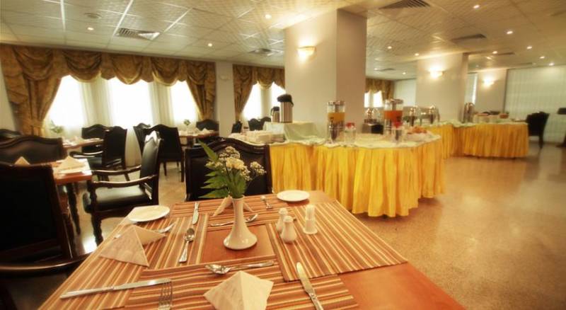 City Inn Al Seef