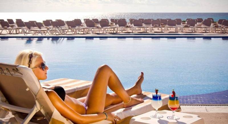 Crown Paradise Club Cancun - All Inclusive